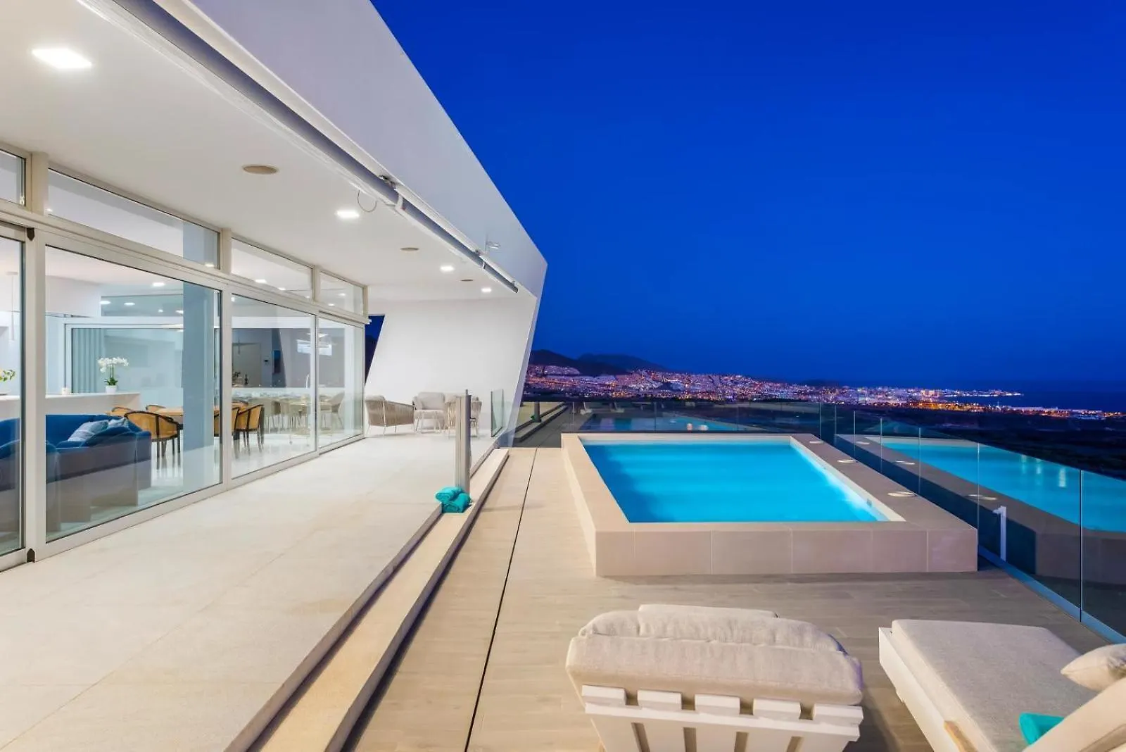 Luxliving Tenerife Villa Las Serenas 아데제 0*,